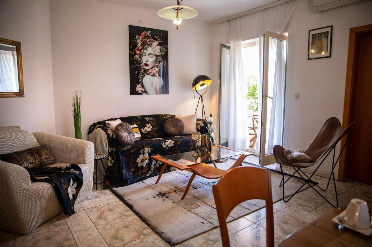 Villa Mareonda - Apartments Sussurro Ровин Екстериор снимка