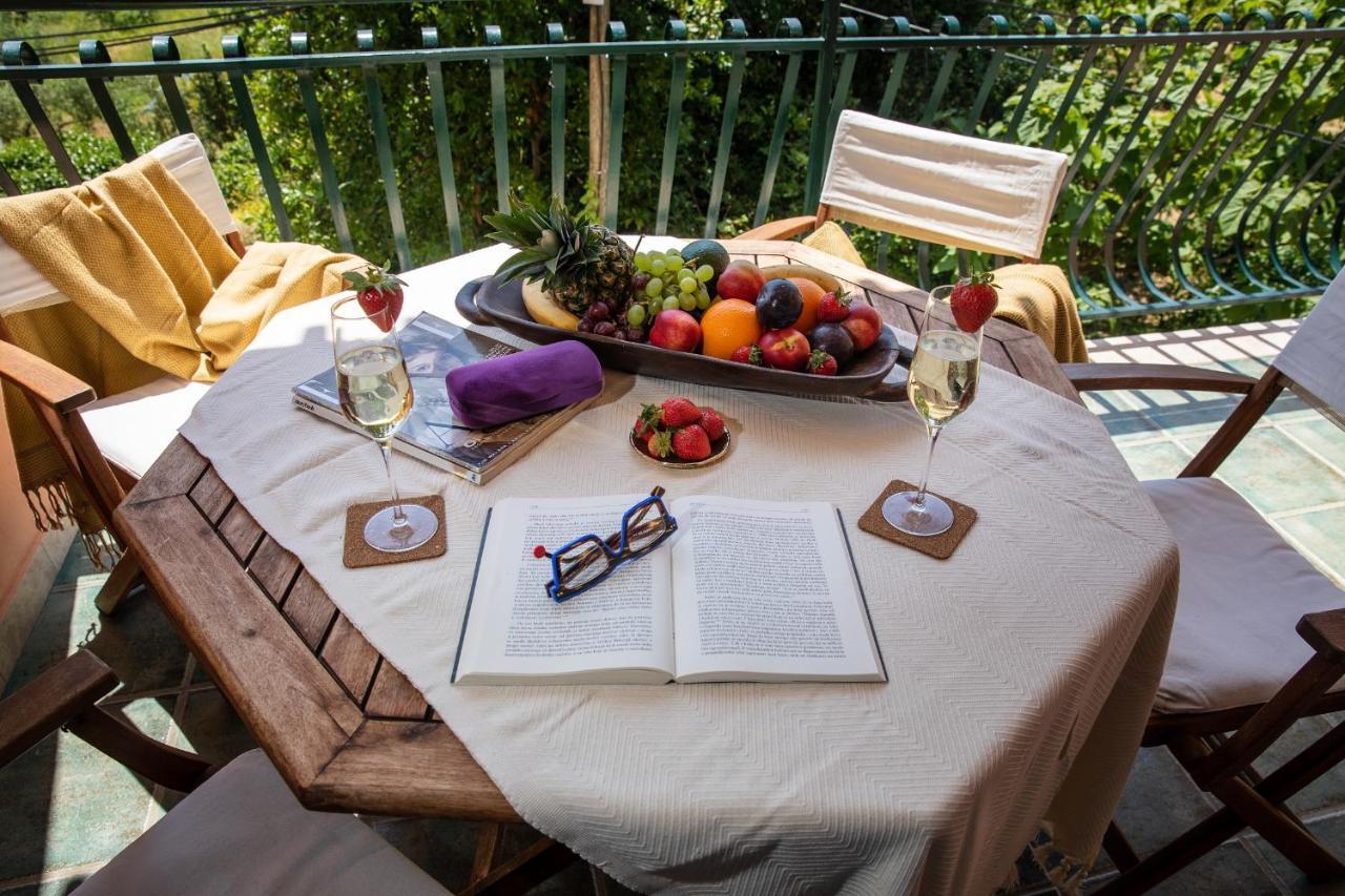 Villa Mareonda - Apartments Sussurro Ровин Екстериор снимка