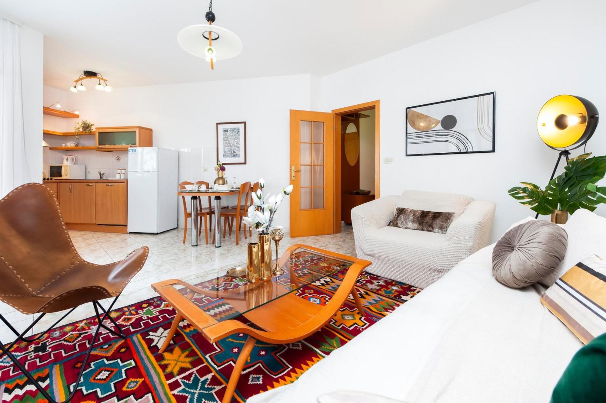Villa Mareonda - Apartments Sussurro Ровин Екстериор снимка