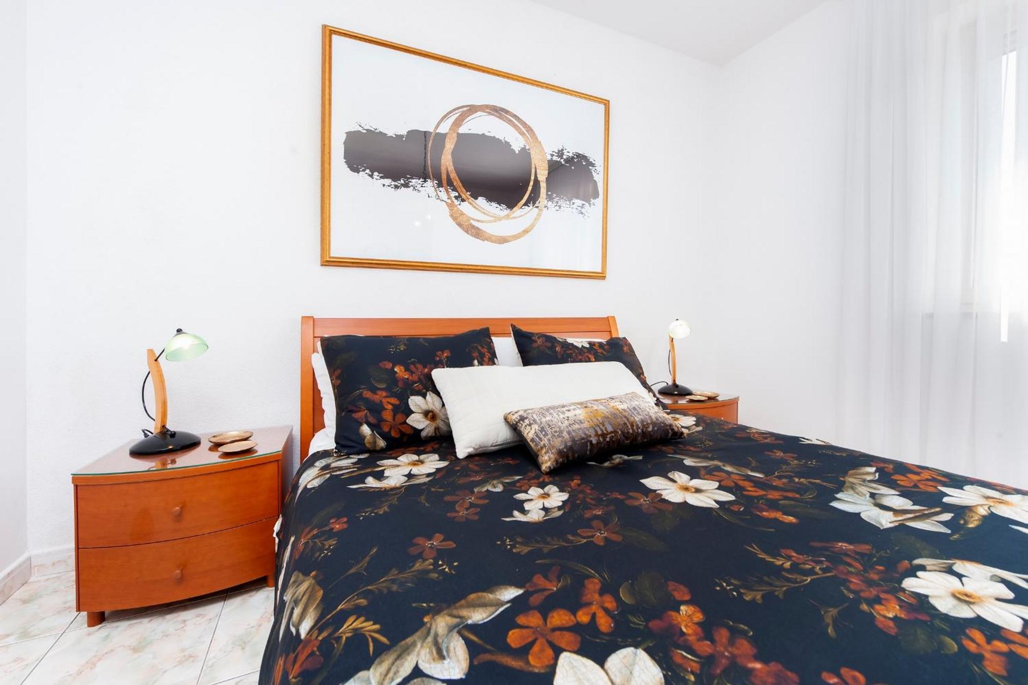Villa Mareonda - Apartments Sussurro Ровин Екстериор снимка