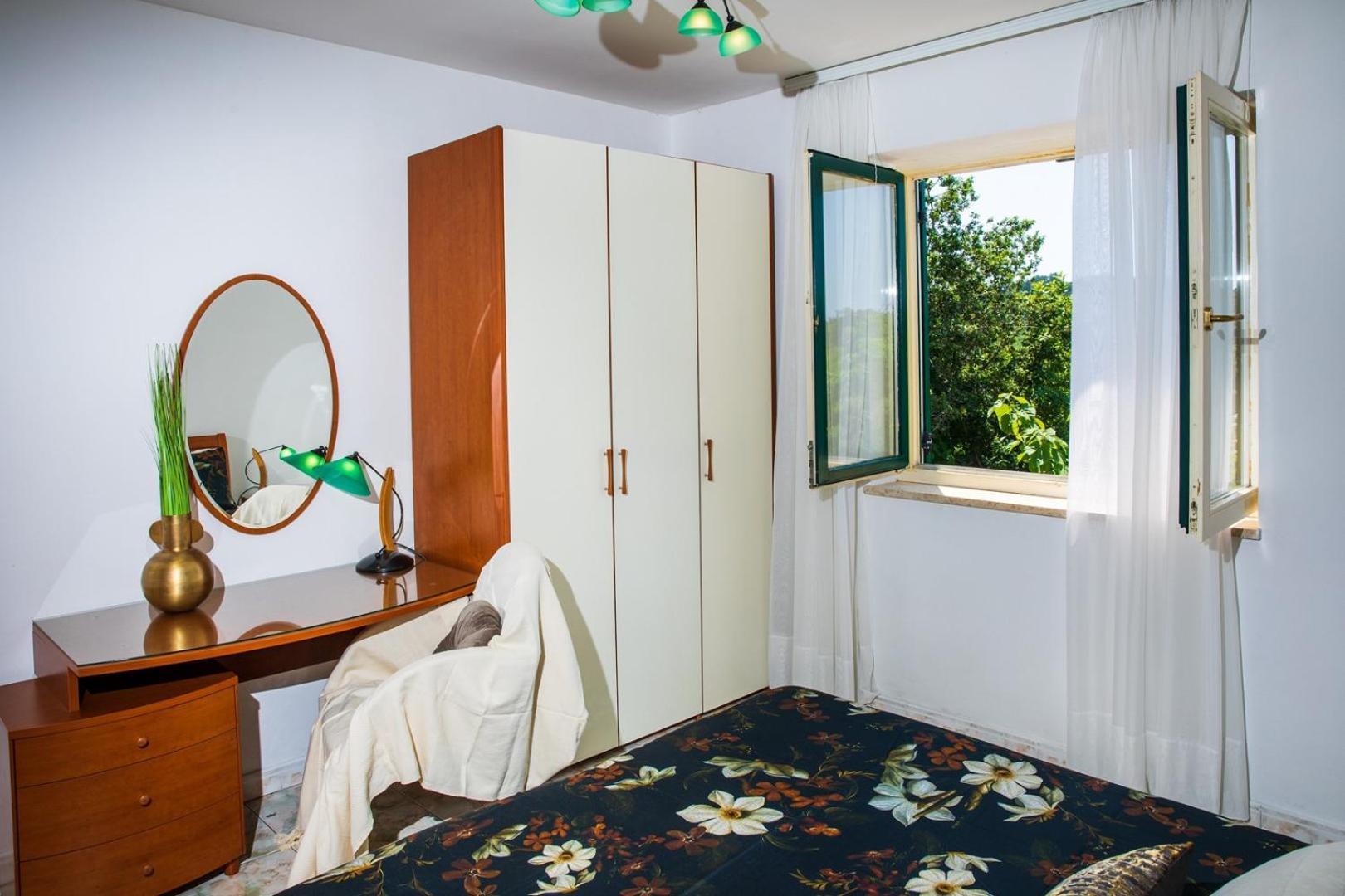 Villa Mareonda - Apartments Sussurro Ровин Екстериор снимка
