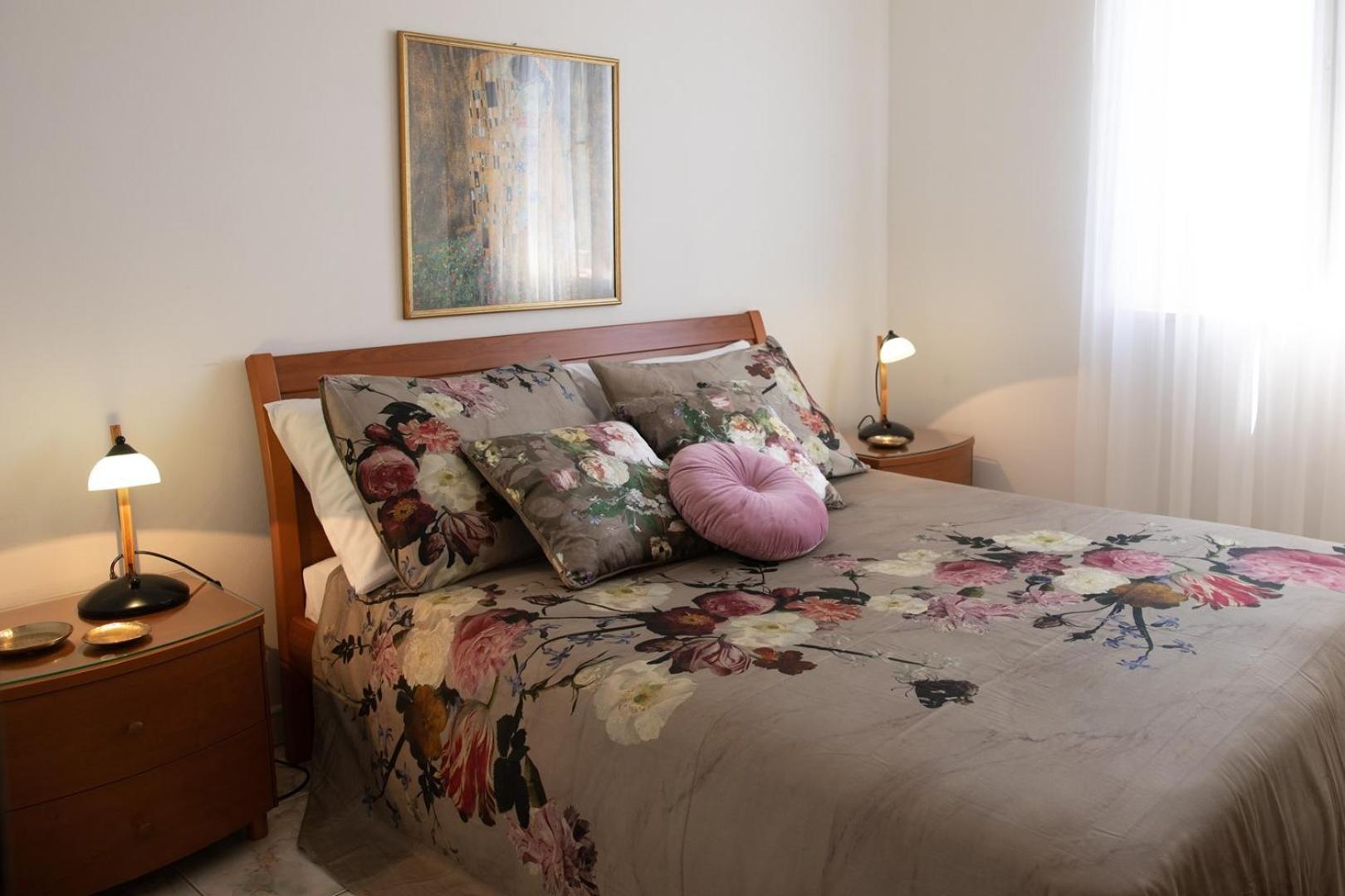Villa Mareonda - Apartments Sussurro Ровин Екстериор снимка